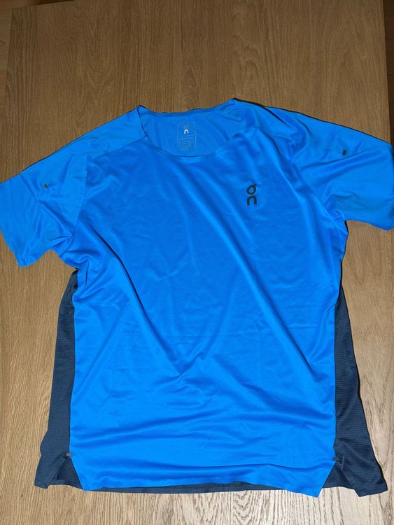 On Performance Laufbekleidung 4x T-Shirt 2x Short Herren XL 9