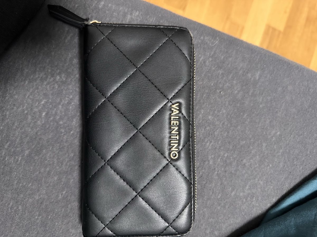 Valentino Portemonnaie: Portemonnaie – Gebraucht aus Büttikon AG von labi2005