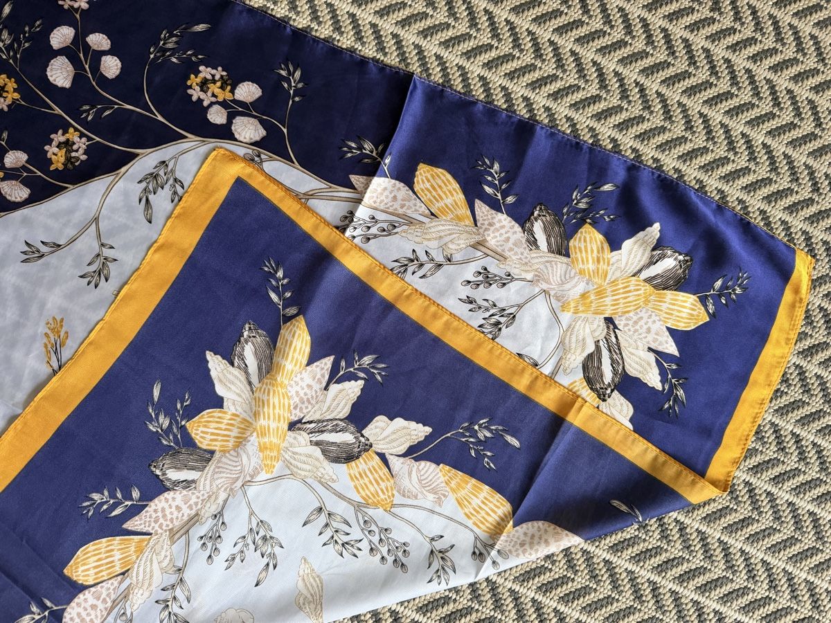 Foulard & Sciarpe: Halstuch mit Muschelgrafik – Nuovo (secondo la descrizione) da Zürich venduto da lau_r6sl 1