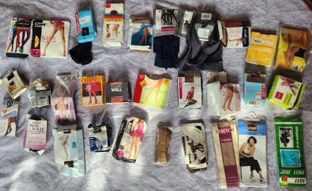 Lot  de 30 bas & collants marque diverses taille 