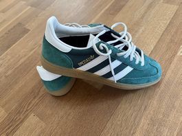 Adidas Handball Spezial, Grösse 42; US8.5