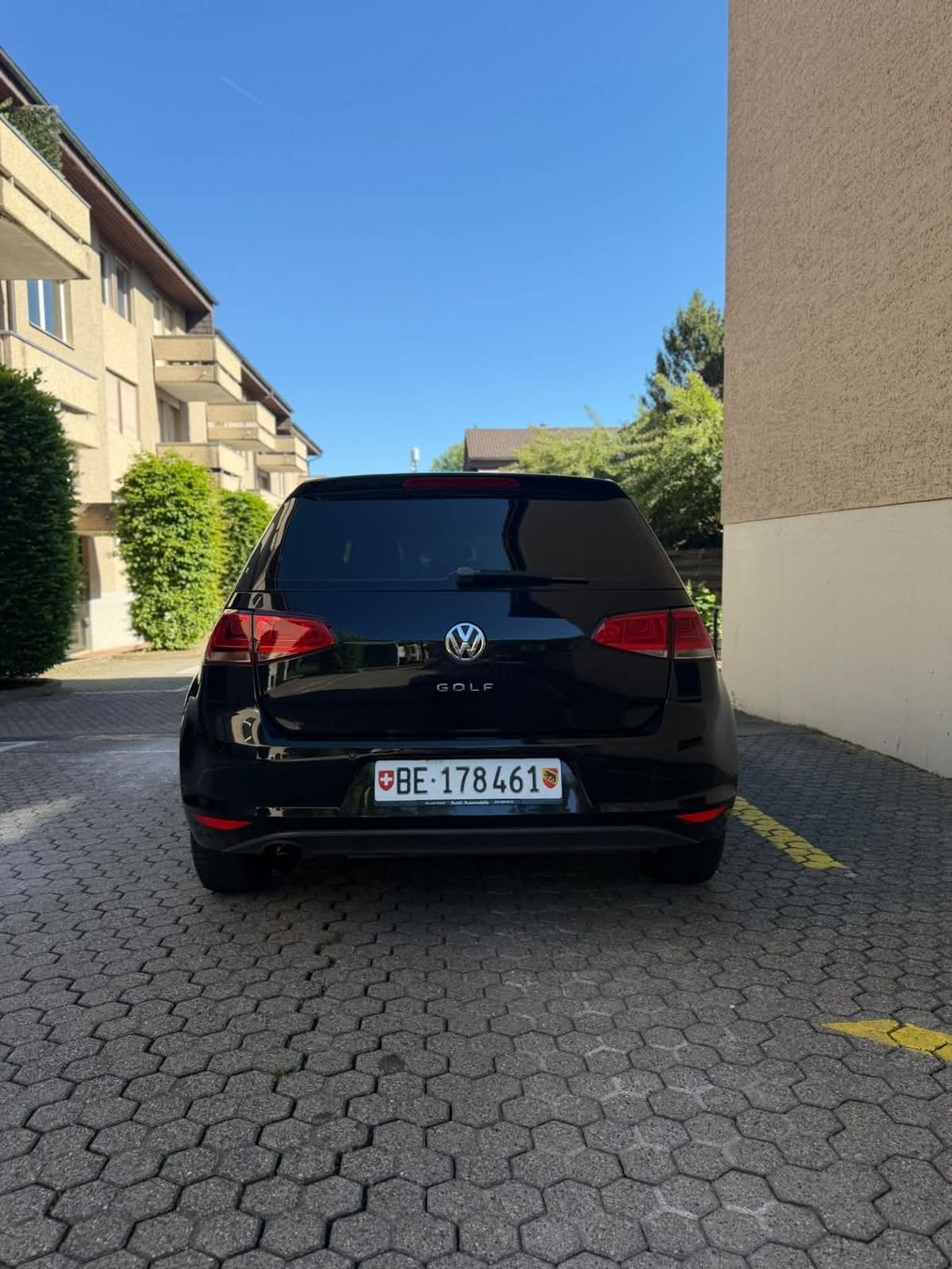 VW Automobili: Vw Golf 7 1.2 Schaltgetriebe  – Usato da Moosseedorf venduto da R.ismailji 3
