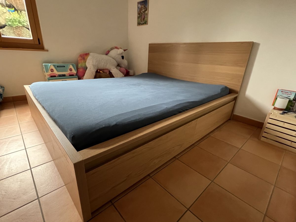 Lits: Bett – D'occasion à Grindelwald par ASSD