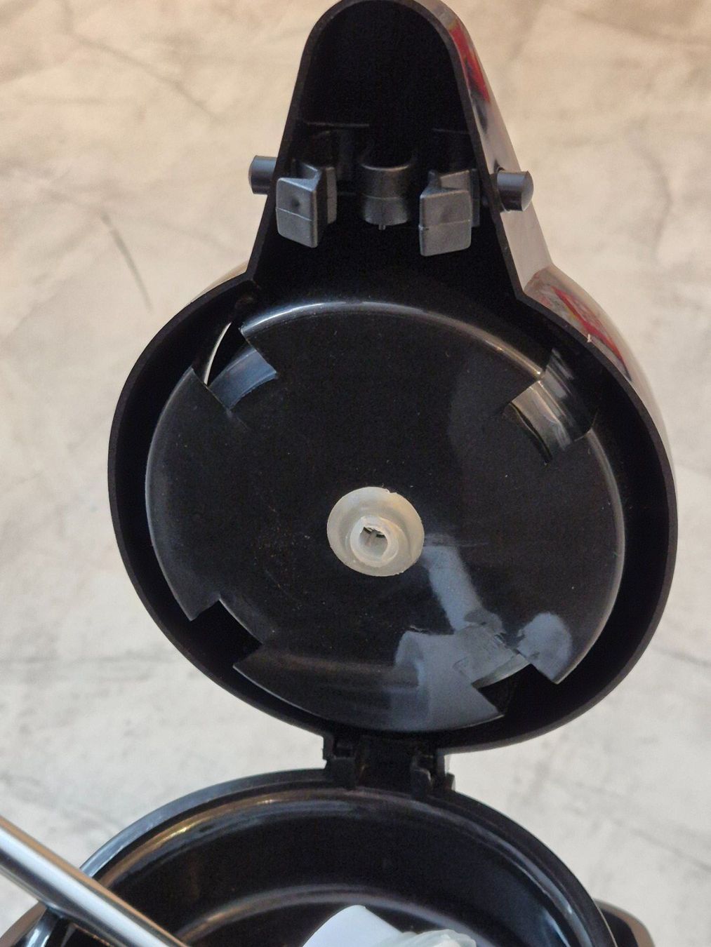 Teiere: Pump-Isolierkanne 1.0 Liter VAC – Nuovo e nell'imballaggio originale da Seewen SZ venduto da SuperpumaDisplayTeam 5