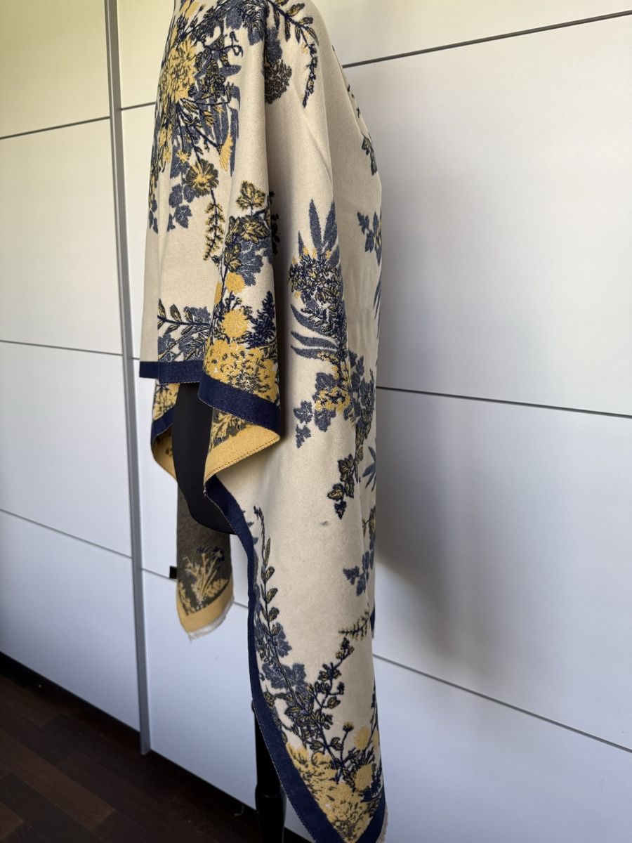 Foulard & Sciarpe: Überwurf / Schal / Stola / Tanika – Nuovo (secondo la descrizione) da Olten venduto da ale_nb2x 3