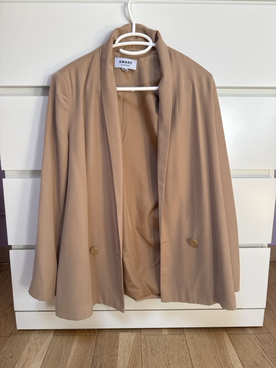 Giacche: Blazer beige  – Usato da Cartigny venduto da Kelly.11