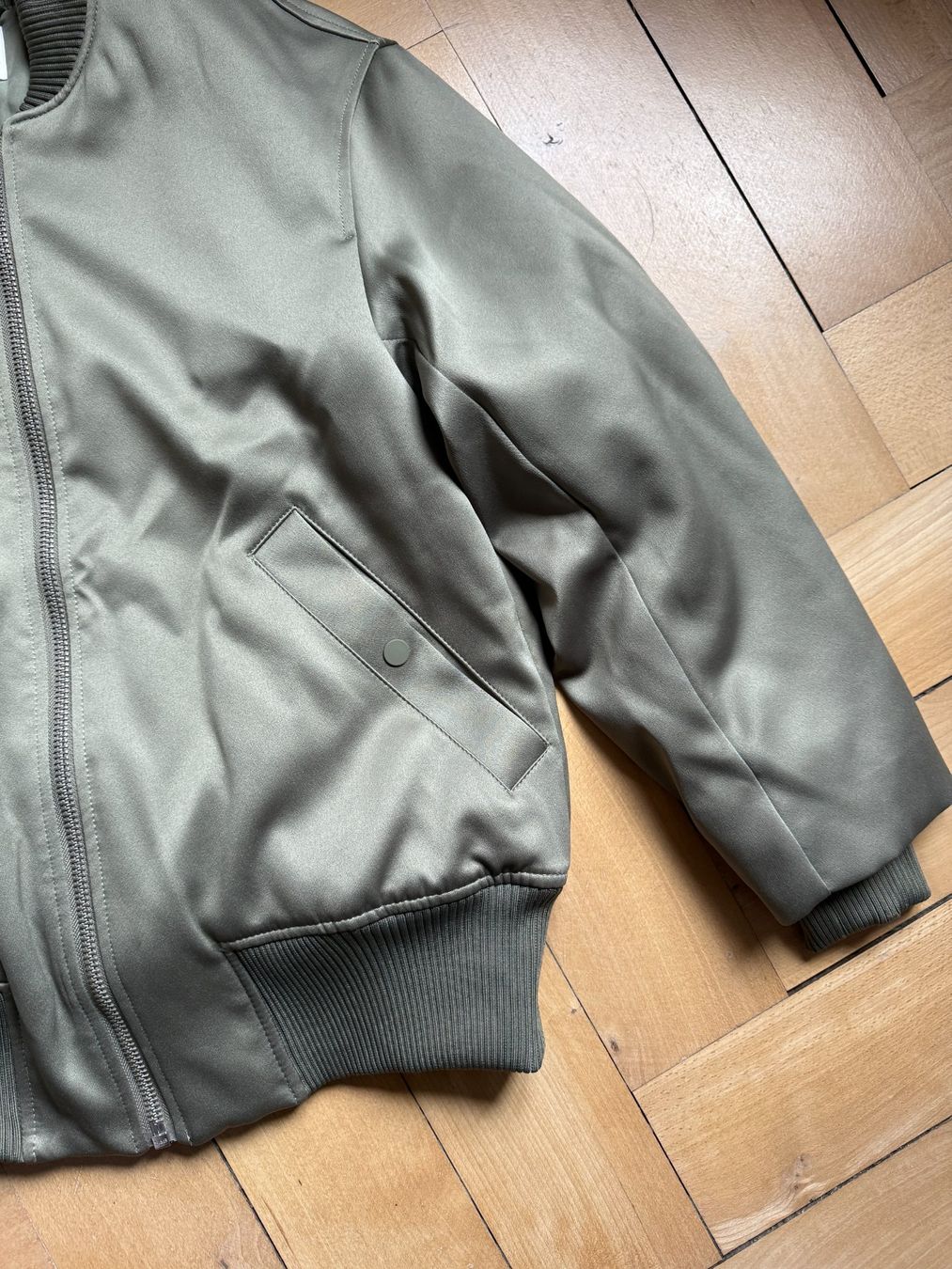 H&M Giacche: Bomberjacke khakifarben XS – Usato da Zürich venduto da Diazaio 1