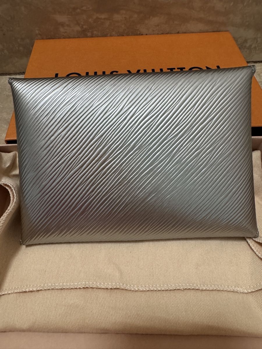 Louis Vuitton Borse da donna: Louis Vuitton – Nuovo e nell'imballaggio originale da Regensdorf venduto da weiningerl 1
