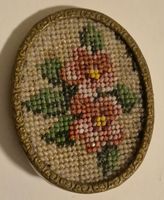 Broche ancienne avec motif floral - bijou vintage ✨