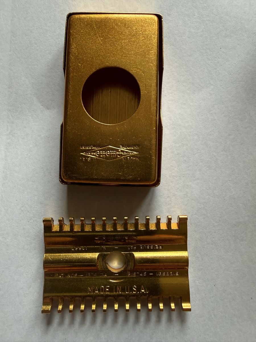 Gillette Rasoi & Lamette da barba: Vintage Gillette Set mit Box – Usato da Basel venduto da balenadelfino 6
