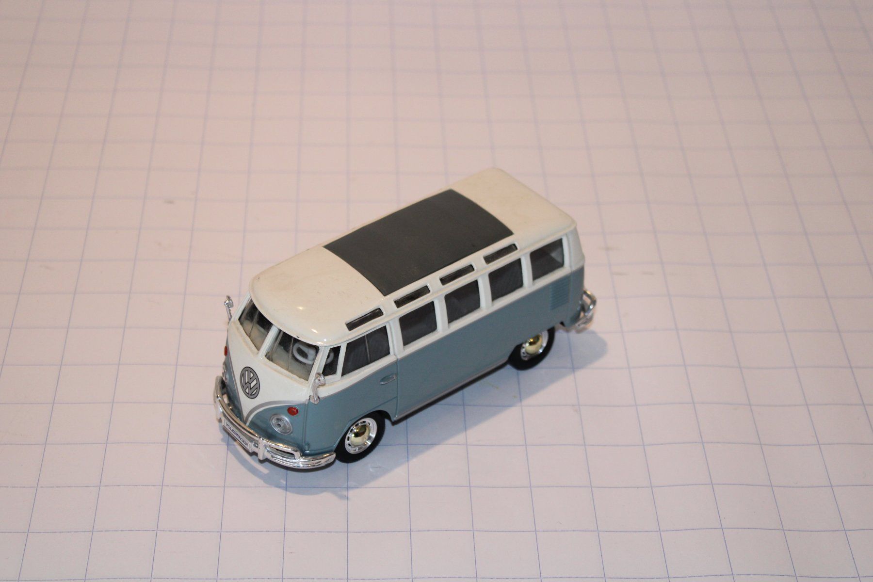 Maisto Modellini d'auto: VW Van Samba Modellauto – Usato da Bertschikon Gossau venduto da Singeruwe