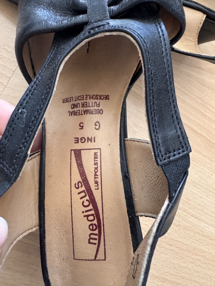 Scarpe da donna: Schwarze Echtleder Sandalen Medicus Inge – Usato da Zürich venduto da man_nq66 3
