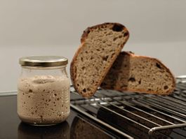 Bio-Sauerteig (Mutterteig, ca. 50g) aktiv & triebstark