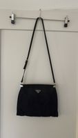 vintage prada tasche