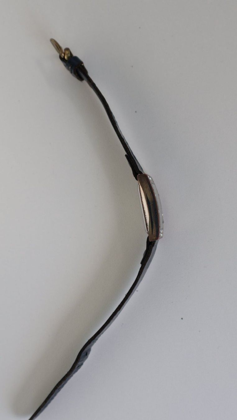 Orologi: Damen Uhr  läuft mit Garantie – Usato da Willisau venduto da flabastian 6