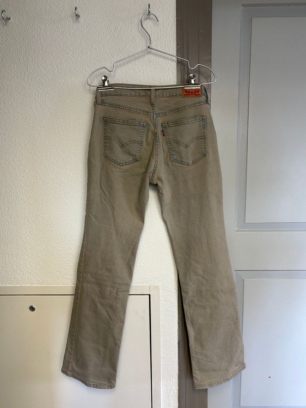 Levi's Jeans: Levis low-rise boot-cut Jeans 27 – Usato da Zürich venduto da ins_w679 1