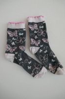 Schmucke Socken mit Schmetterlingen, Gr. 27-30