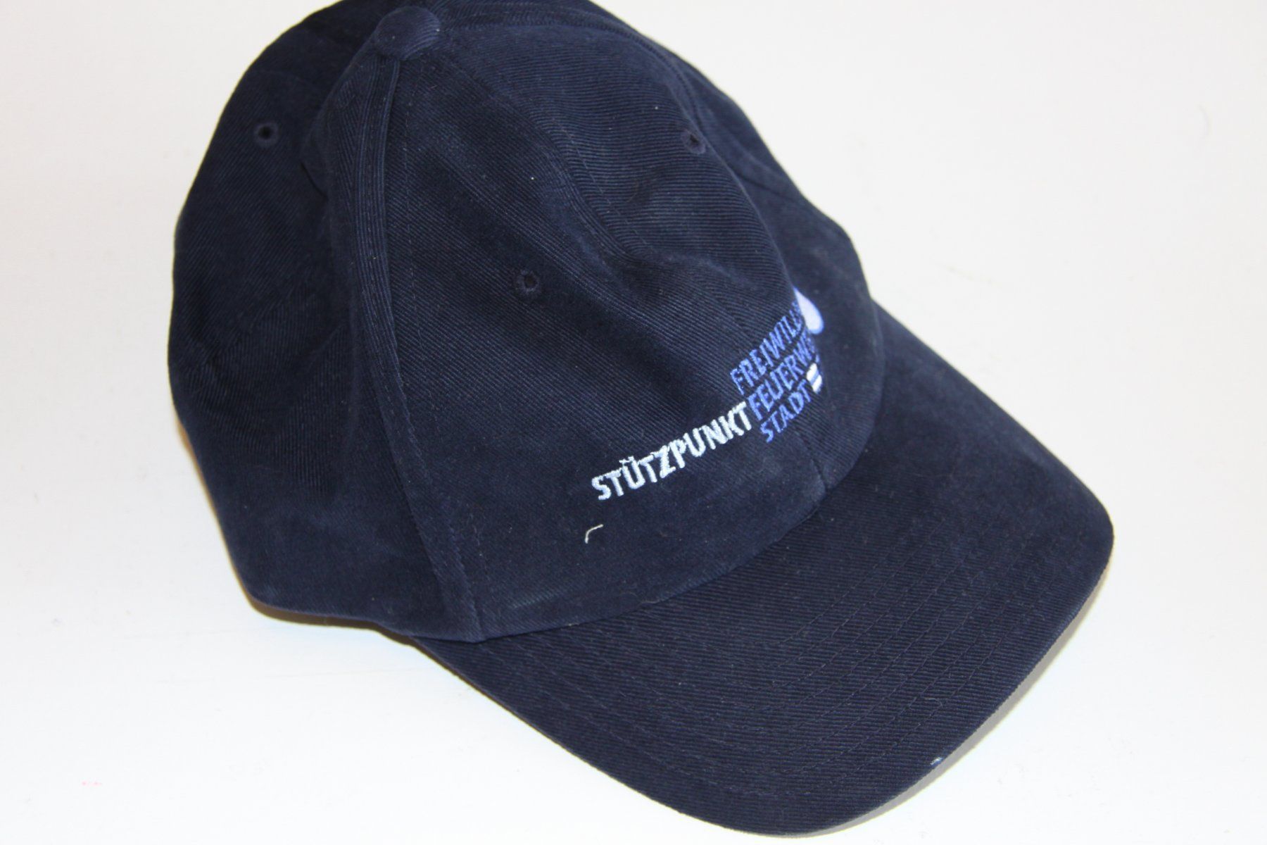 Altro in  Abbigliamento & Accessori: 9 Caps von Schweizer Feuerwehren – Usato da Baar venduto da ben_vrx8 3