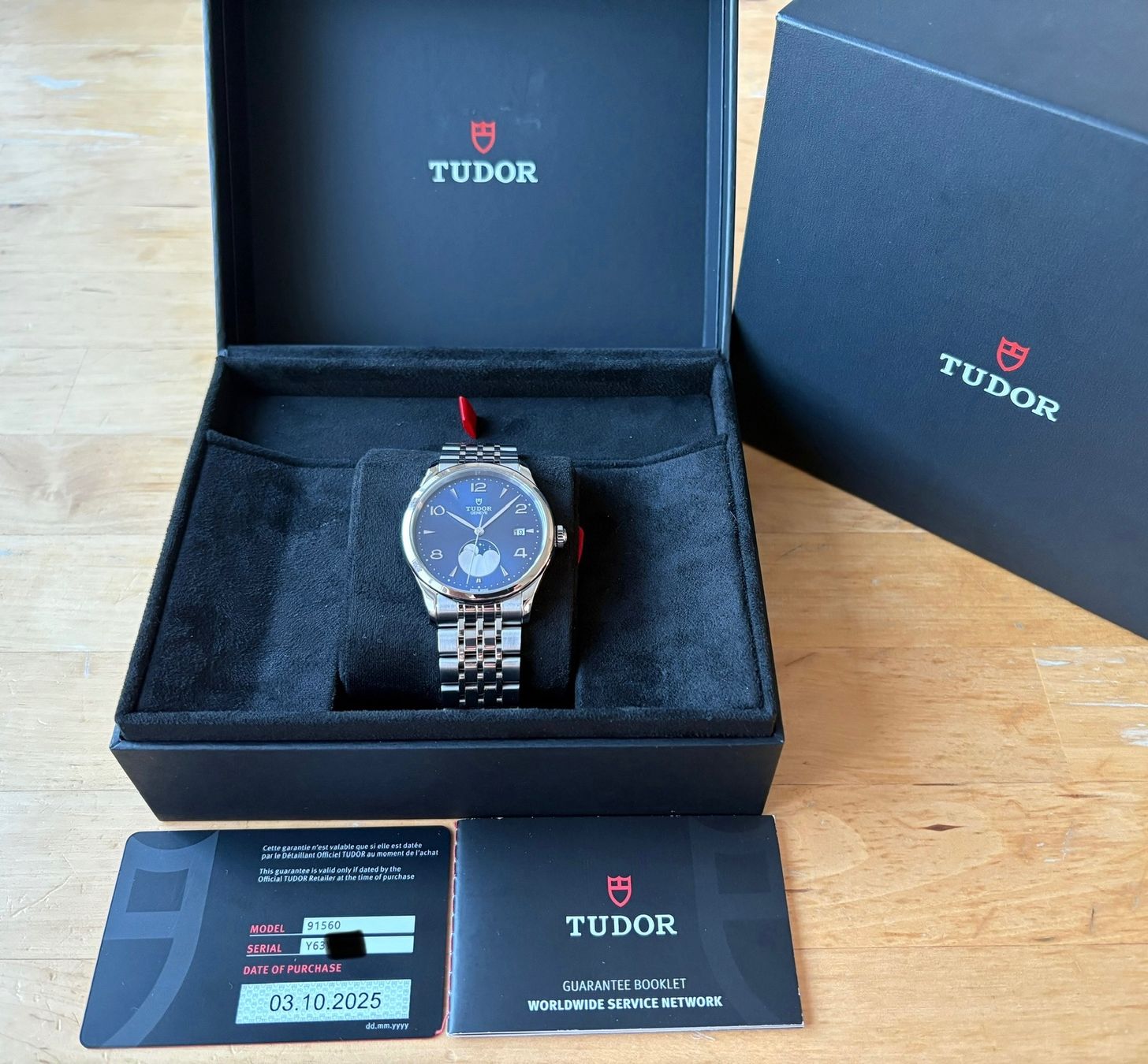 Tudor Uhren: TUDOR 1926 Luna Fullset mit Garantie – Gebraucht aus Birsfelden von Mynos 1