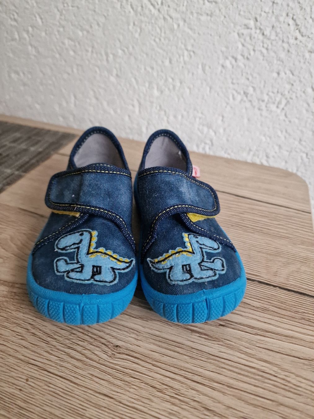 Superfit Scarpe per ragazzi: Superfit Hausschuhe Gr. 23 – Usato da Lyss venduto da kar_vgn2 5
