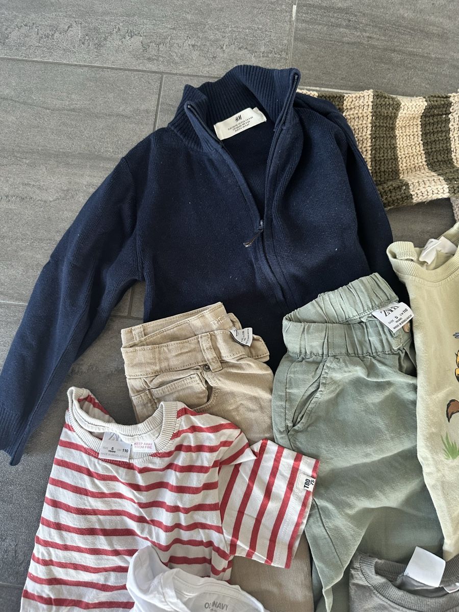 Zara Kleiderpakete & -sets: Children's clothing bundle 13 pieces, good condition – Gebraucht aus Wilen b. Wollerau von carlos.casals 1