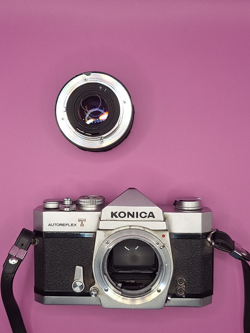 Konica Fotocamera: Konica Autoreflex T + Hexanon 52mm 1.8 – Usato da Tann venduto da TobyPeterson 4