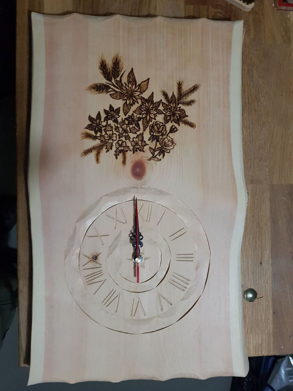 Articoli in legno: Arvenholz uhr neu – Nuovo (secondo la descrizione) da Siebnen venduto da Holzwork75