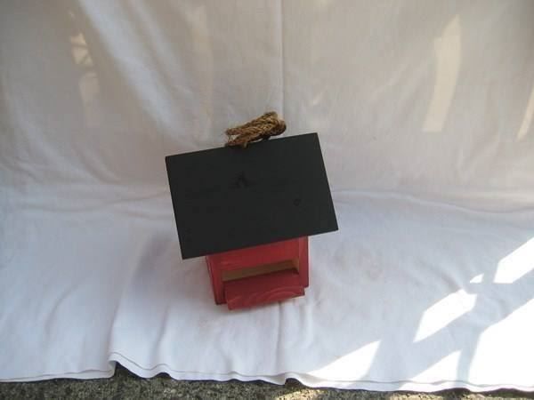 Casette per uccelli: Vogelfutterhaus Tallinn 2 rot – Nuovo e nell'imballaggio originale da Schübelbach venduto da Bemafaja 1