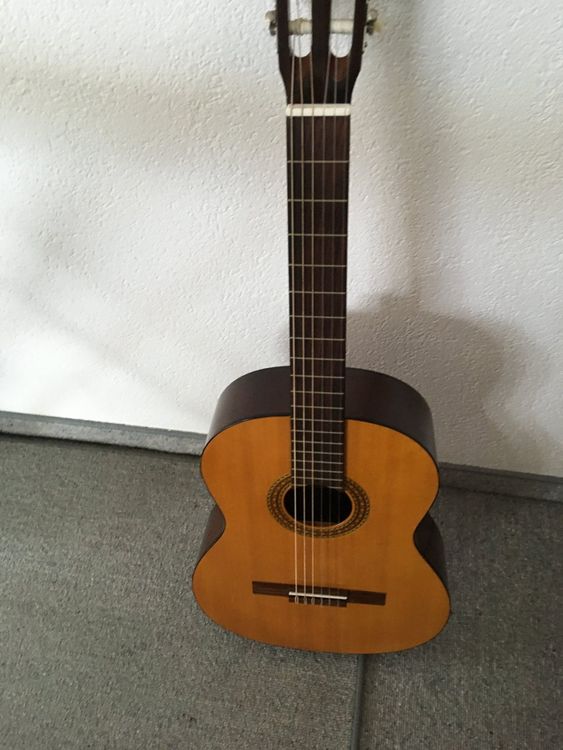 Gitarre (Gebraucht) in Näfels für CHF 49 – nur Abholung auf Ricardo kaufen