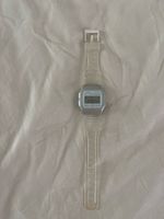 Casio Vintage Digitaluhr mit durchsichtigem Armband