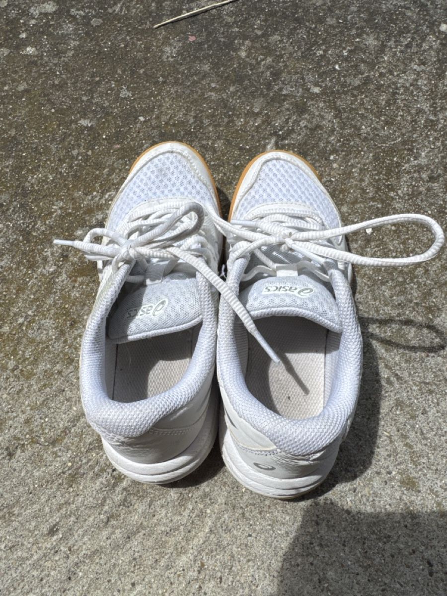 Asics Schuhe für Jungen: ASICS shoes  – Gebraucht aus Männedorf von Clearskies 1