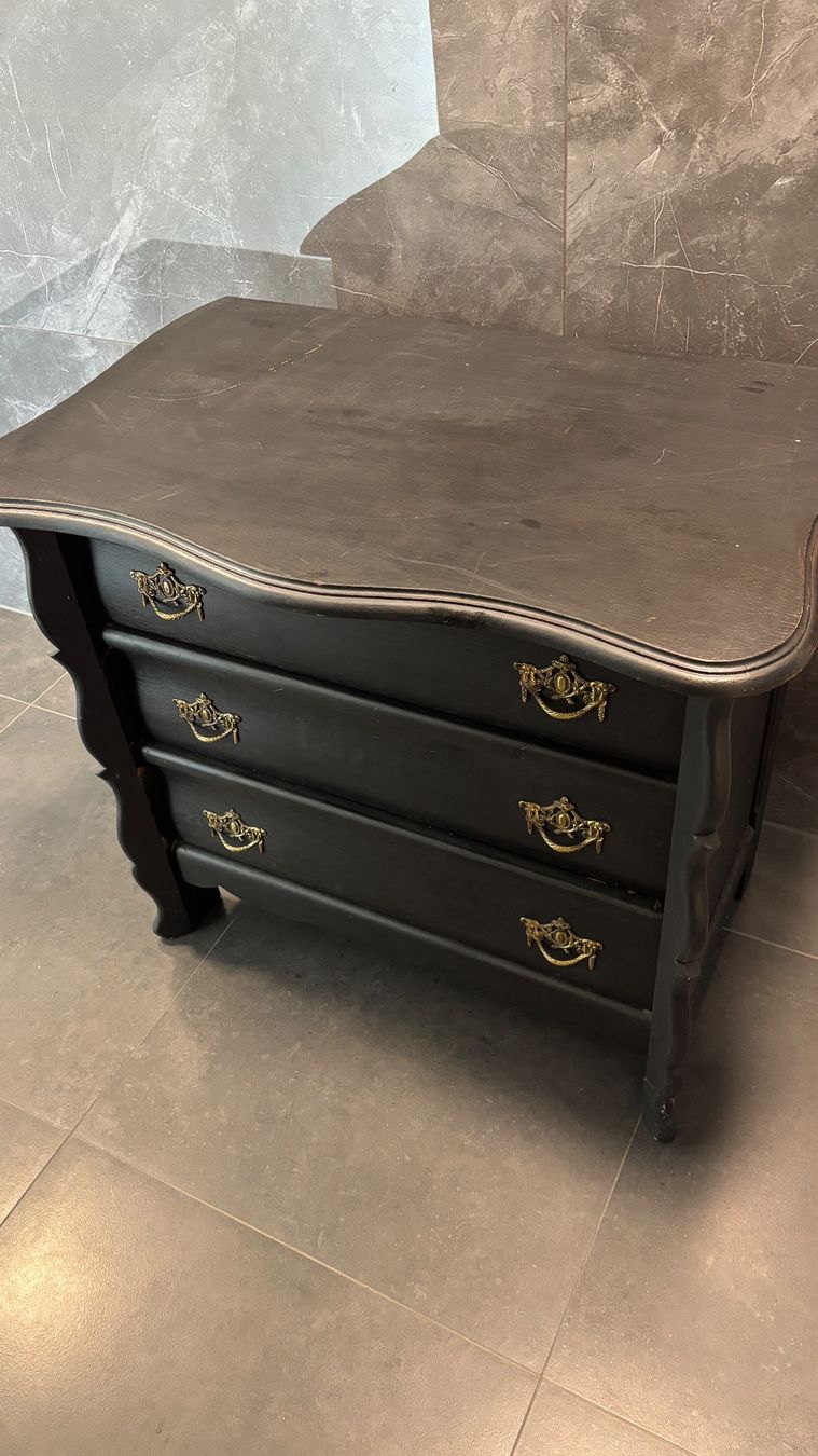 Cassettiere: Edle Holzschrank, Kommode Vintage Schwarz mit 3 Fächern – Usato da Lengnau BE venduto da 4ConsultingSolutions 1