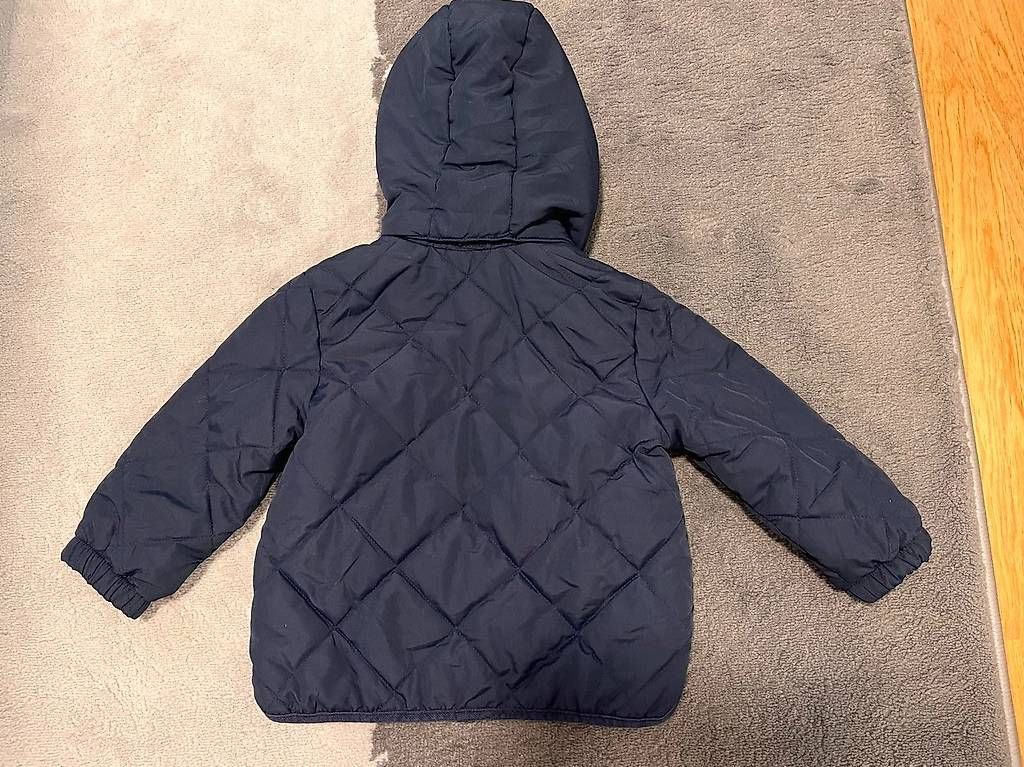 Jacken & Mäntel: Gesteppte Winterjacke mit Kapuze - Grösse 92 – Gebraucht aus Zug von BT6300 1