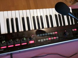 Korg R3