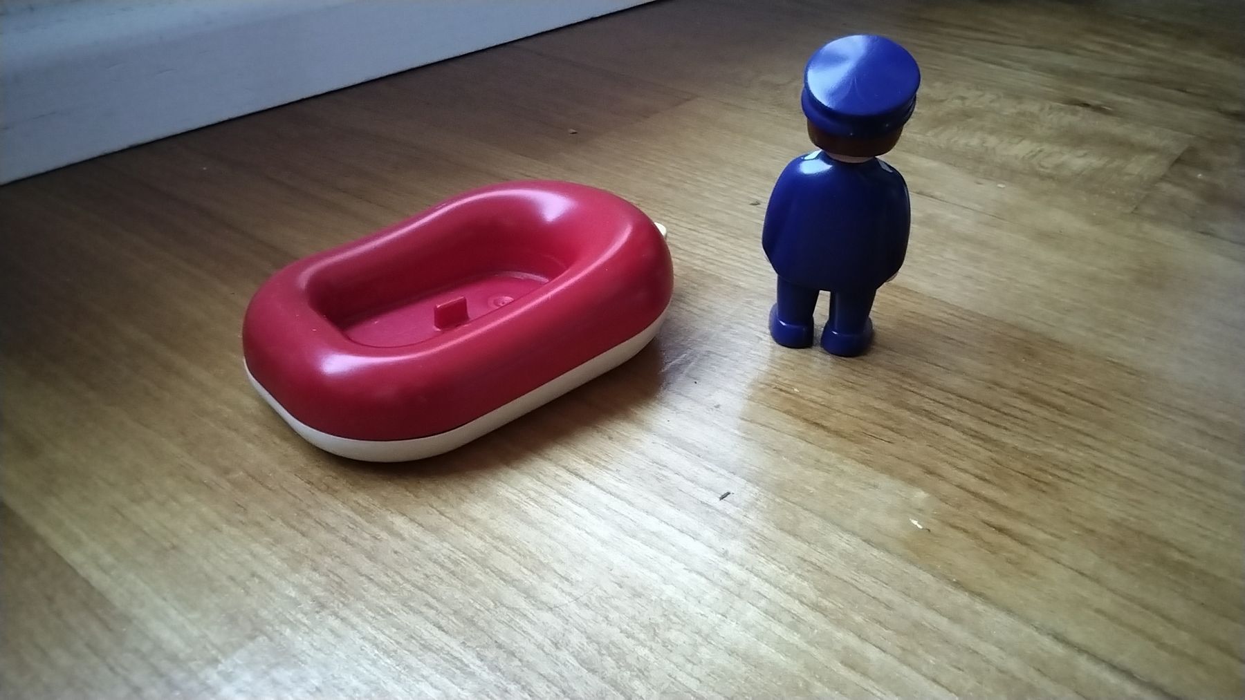 Playmobil Giocattoli: playmobil 123 Mann im Schlauchboot – Usato da Büren SO venduto da T02rickonSWE 2