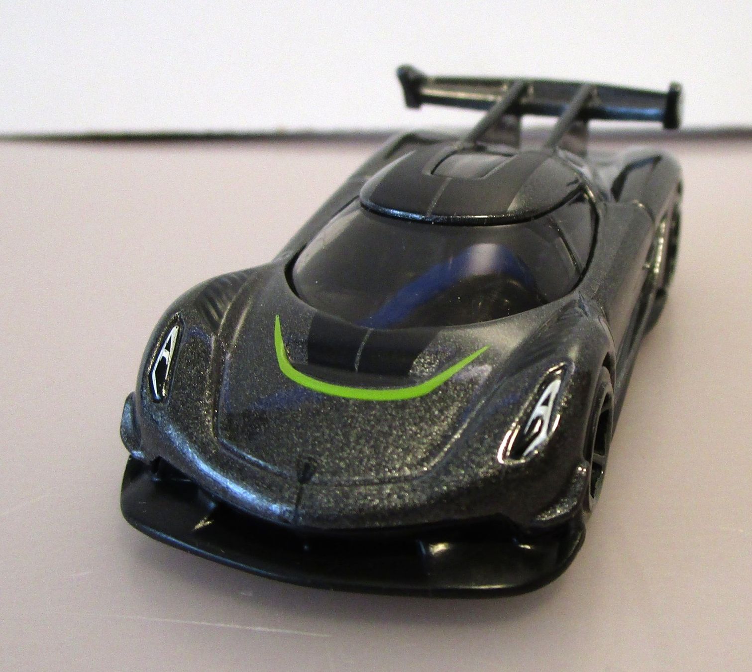 Hot Wheels Modellautos: HOT WHEELS 2020 KOENIGSEGG JESKO – Neu (gemäss Beschreibung) aus Chêne-Bourg von breno56 2