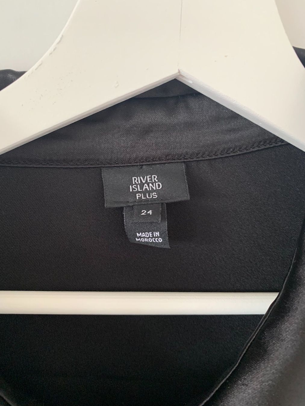 Camicette: Festliche River Island Bluse EUR 50 – Usato da Thalwil venduto da san_685y 3