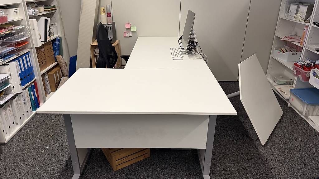 Scrivanie: Eck-Bürotisch weiss 3 Elemente – Usato da Rubigen venduto da dreamgirl 3