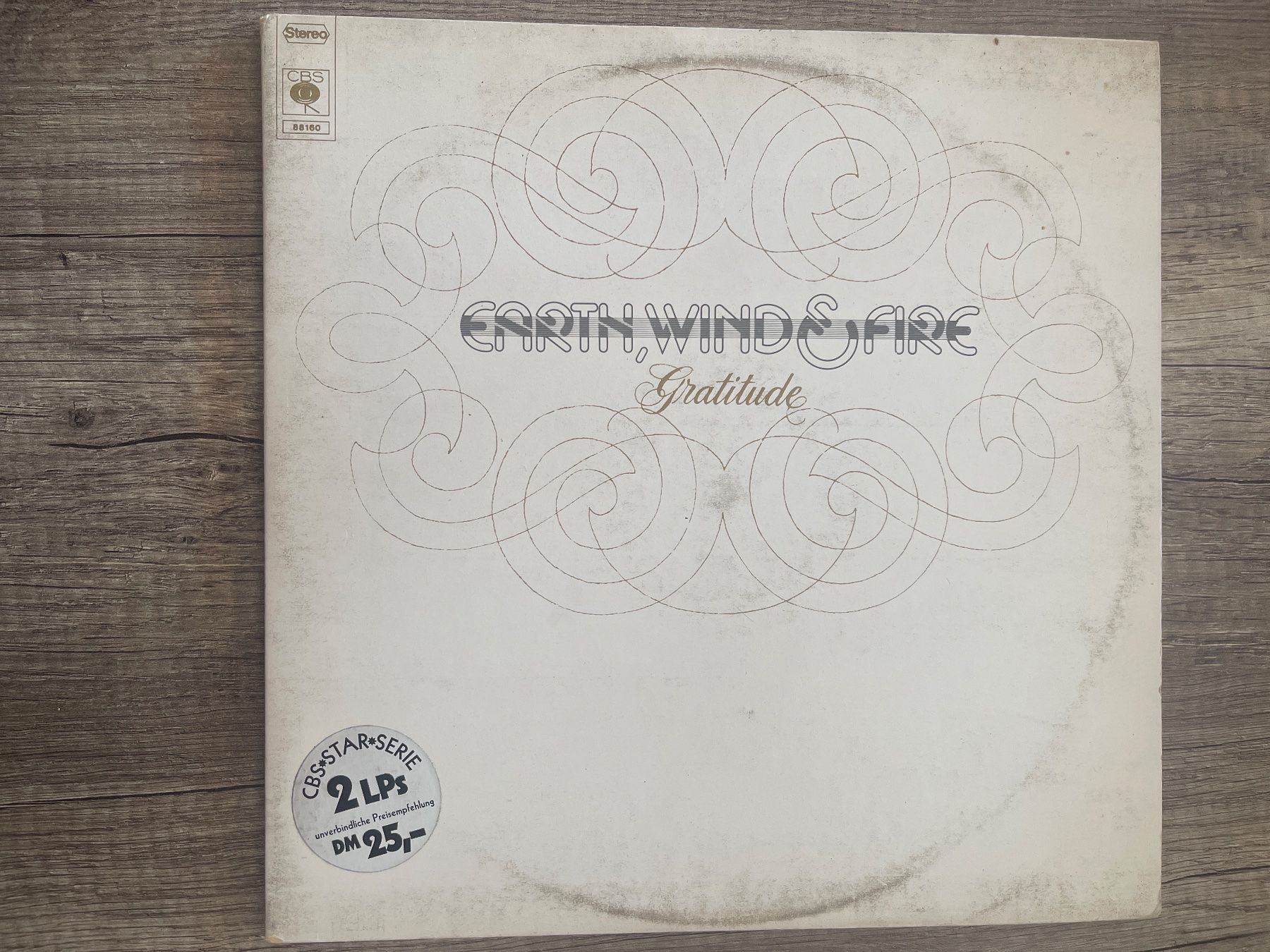 Dischi in vinile: A851/Earth, Wind & Fire Gratitude – Usato da Frutigen venduto da Philippe_jsp