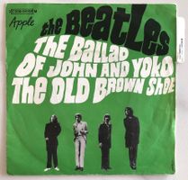 THE BEATLES - THE BALLAD OF JOHN AND YOKO / THE OLD BROWN SH
