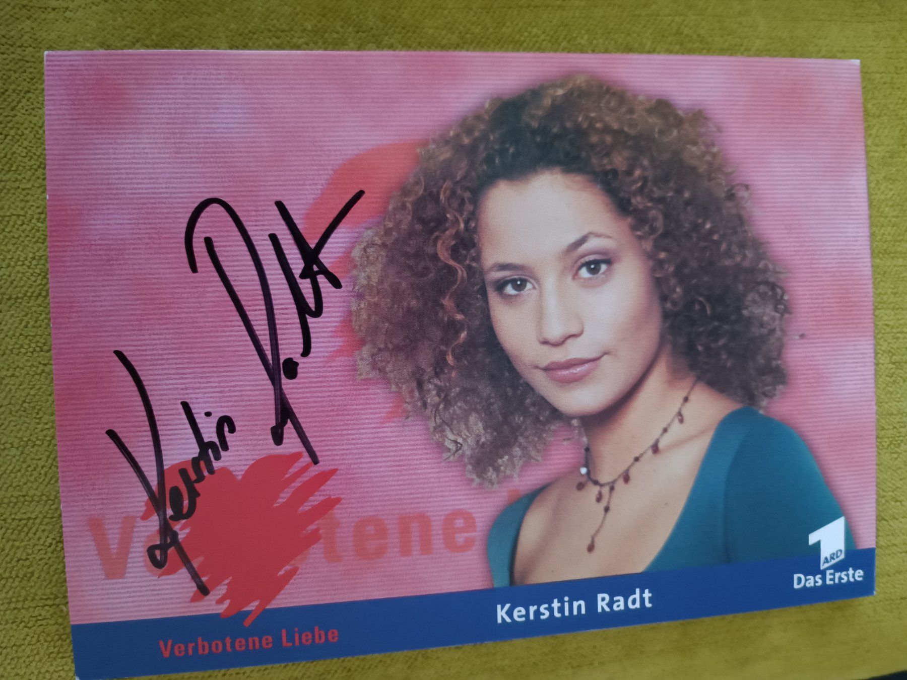 Autogramme: Kerstin Radt - handsigniert - verbotene Liebe – Gebraucht aus Menziken von Artographs