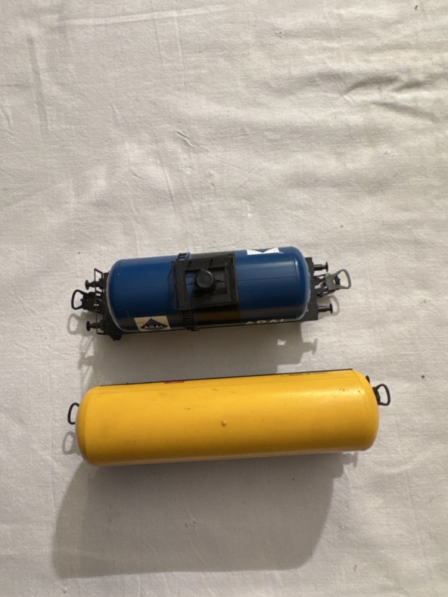 Lima Modellini di ferrovie: Wagon citerne Shell Aral Lima HO – Usato da GRAND - LANCY venduto da petitpain67 1