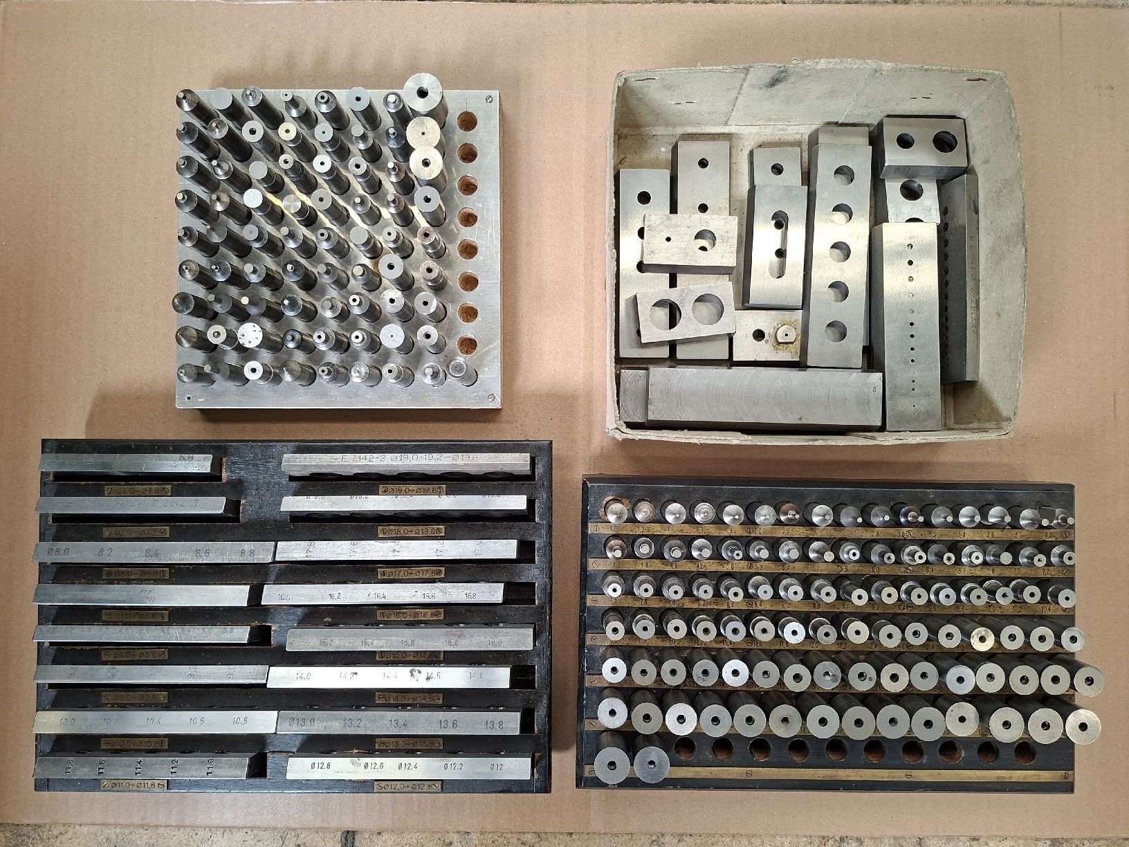 Tutti gli attrezzi: Massive Lochstanze 1 - 20mm – Usato da Berg (Dägerlen) venduto da SCH.B. 4