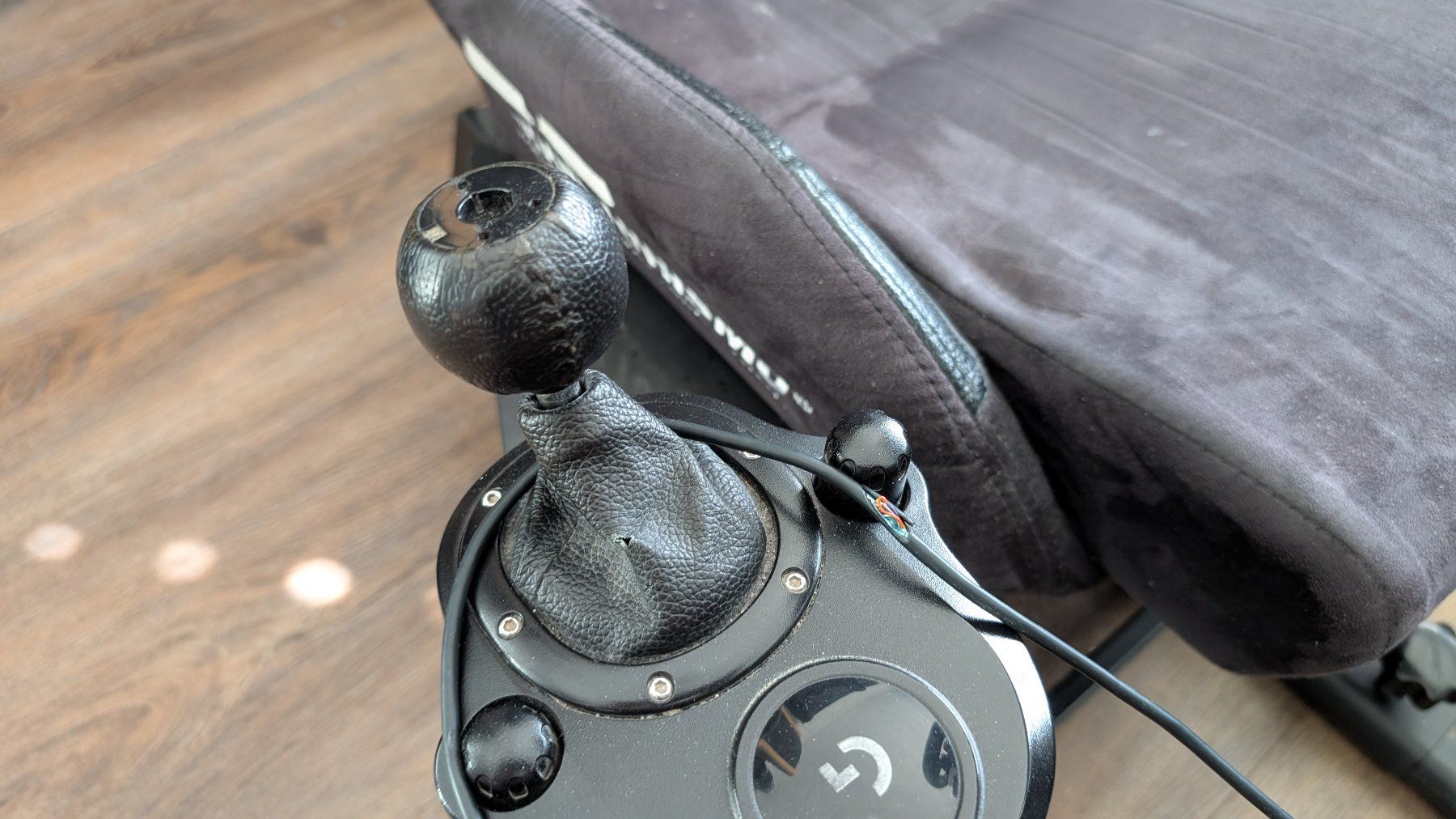 Sedie: Playseat GranTurismo + Logitech G29 – Usato da Seengen venduto da Froero 4
