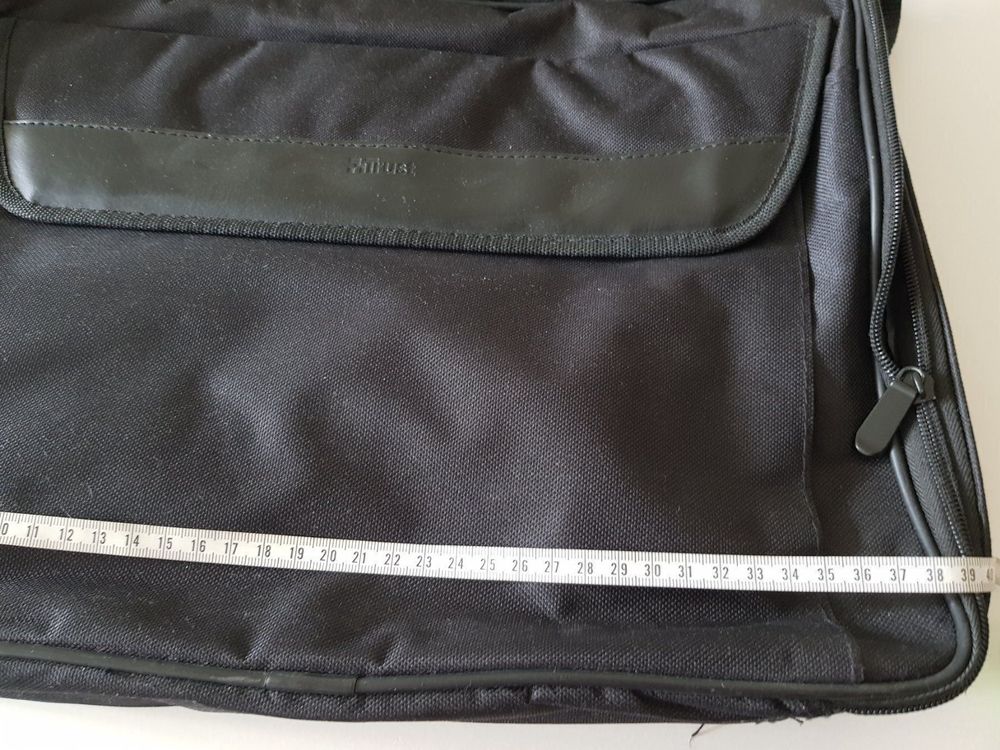 Borse: Laptop Tasche von Trust – Nuovo (secondo la descrizione) da Itingen venduto da sonnenstunden 1