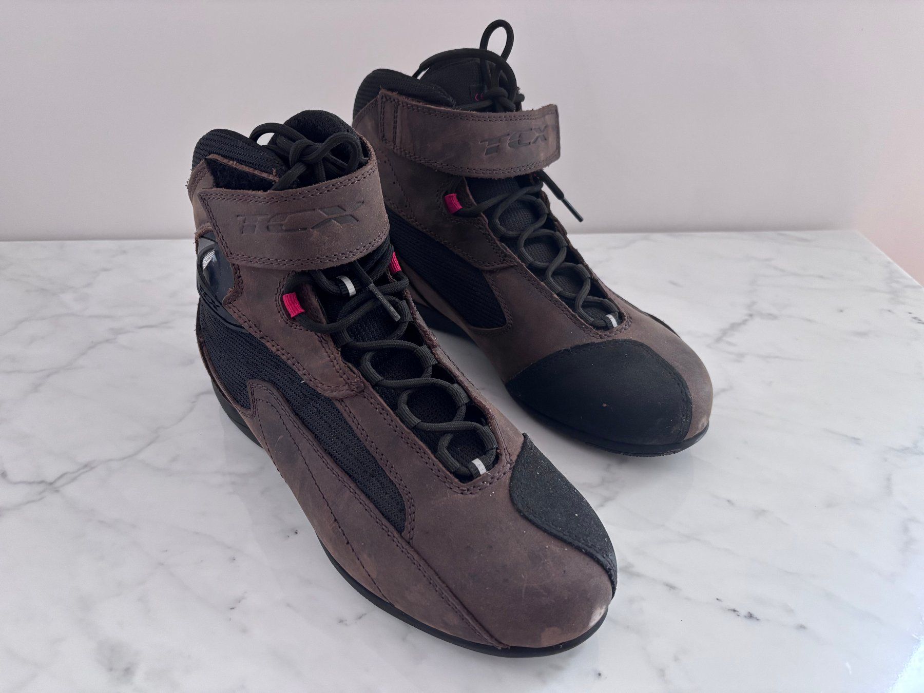 TCX Scarpe da uomo: TCX Baskets moto unisexe – Nuovo (secondo la descrizione) da Cernier venduto da dayn2
