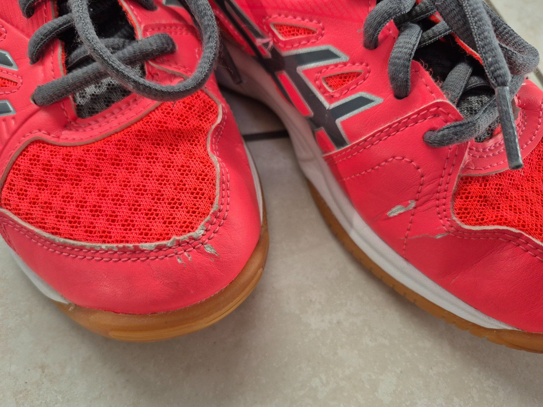 Scarpe per ragazzi: Hallenschuhe Asics Gr. 34.5 – Usato da Lengnau AG venduto da m5f1r9 5