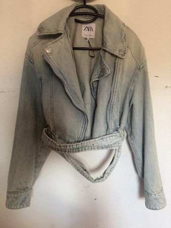 Zara Jeansjacke in Grösse M