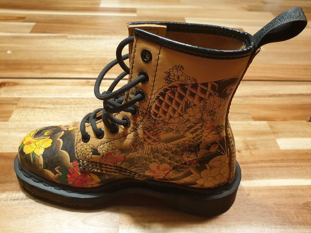 Doc martens shop carpe koi