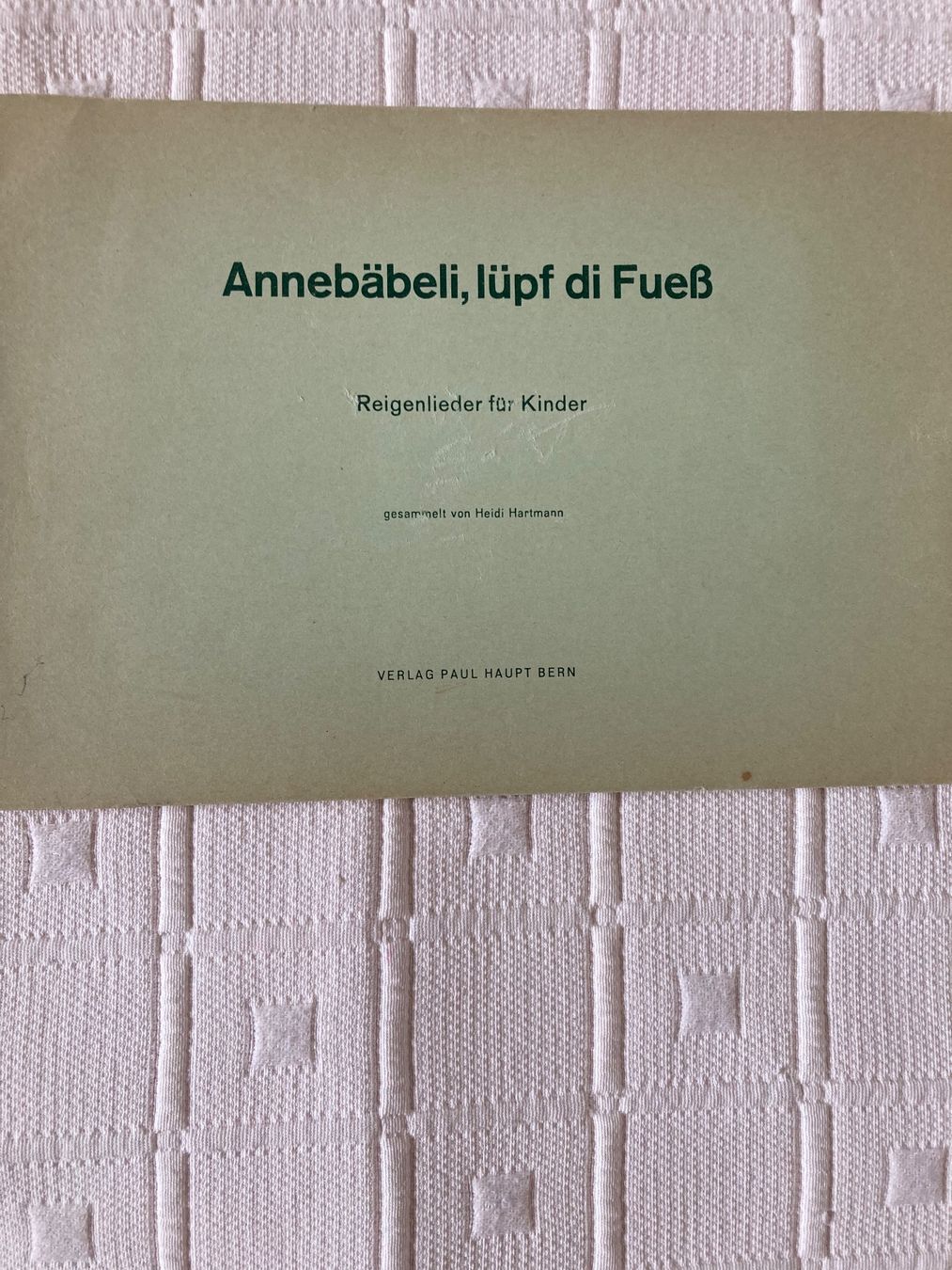 Libri: Annebäbeli lupf di Fuess – Usato da Bünzen venduto da Tango33A